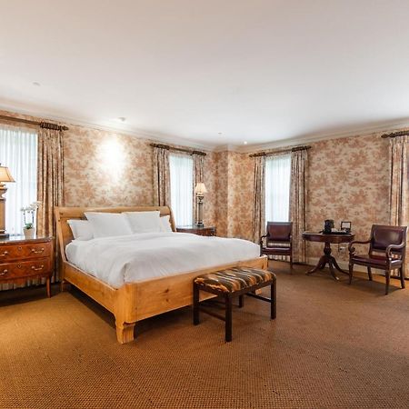 Hotel Le St. James Монреал Екстериор снимка
