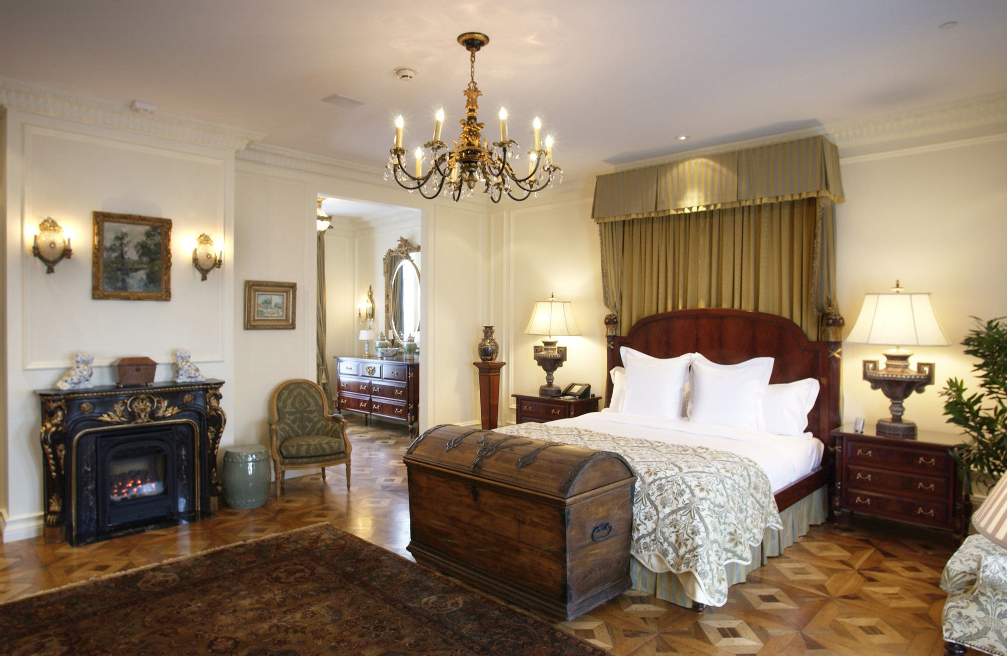 Hotel Le St. James Монреал Екстериор снимка