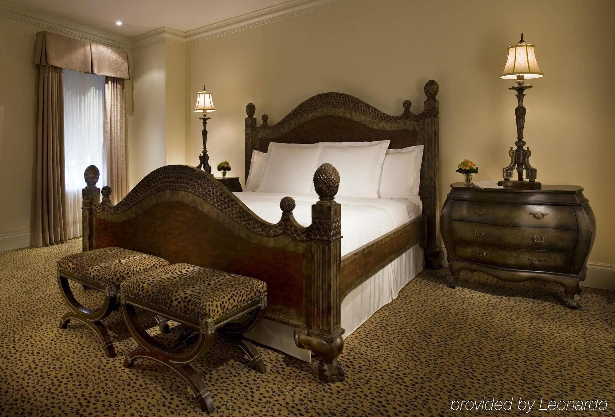 Hotel Le St. James Монреал Екстериор снимка
