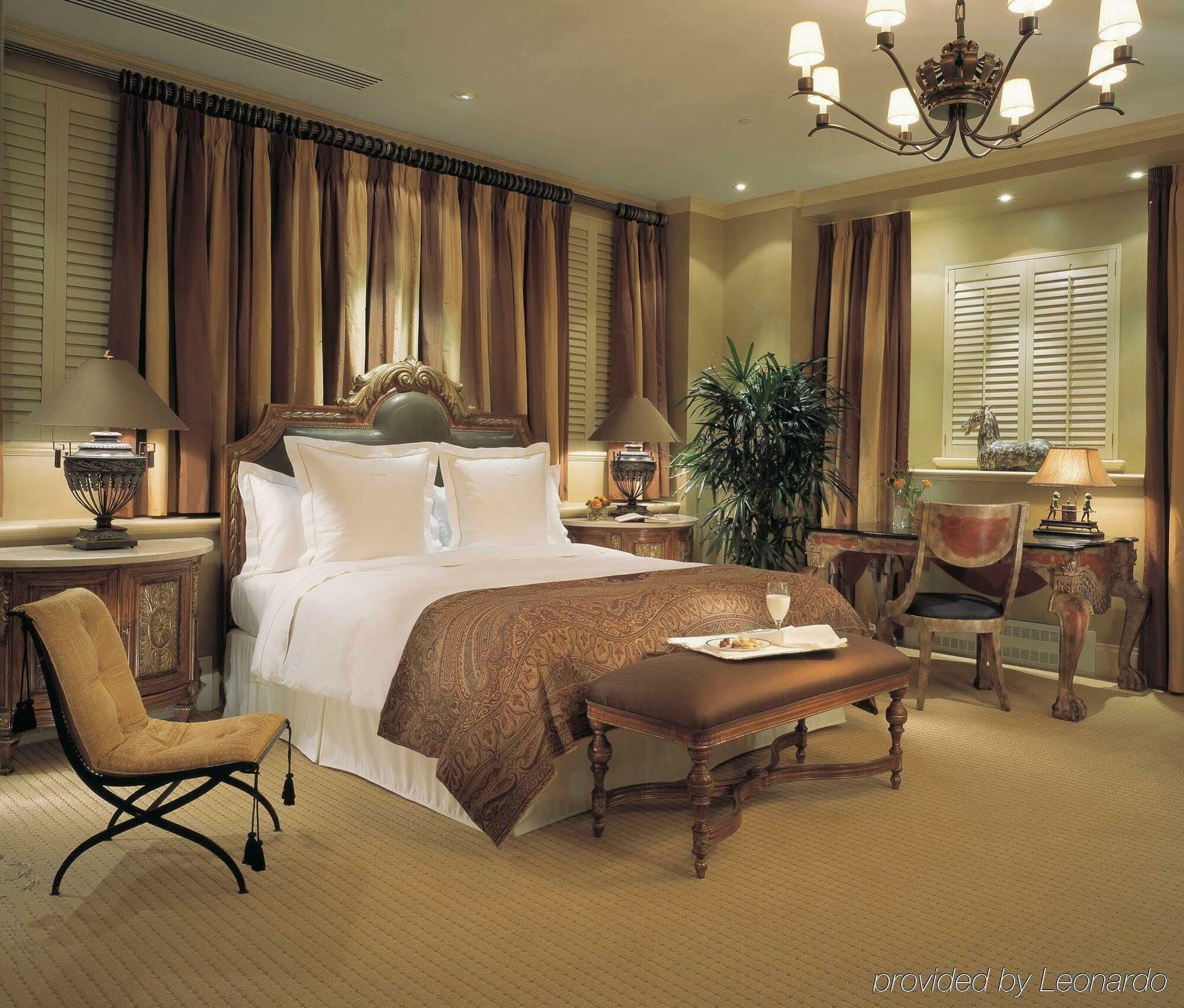 Hotel Le St. James Монреал Екстериор снимка