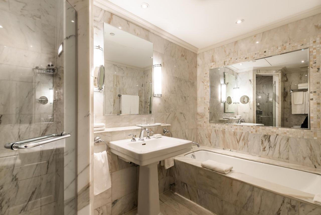 Hotel Le St. James Монреал Екстериор снимка