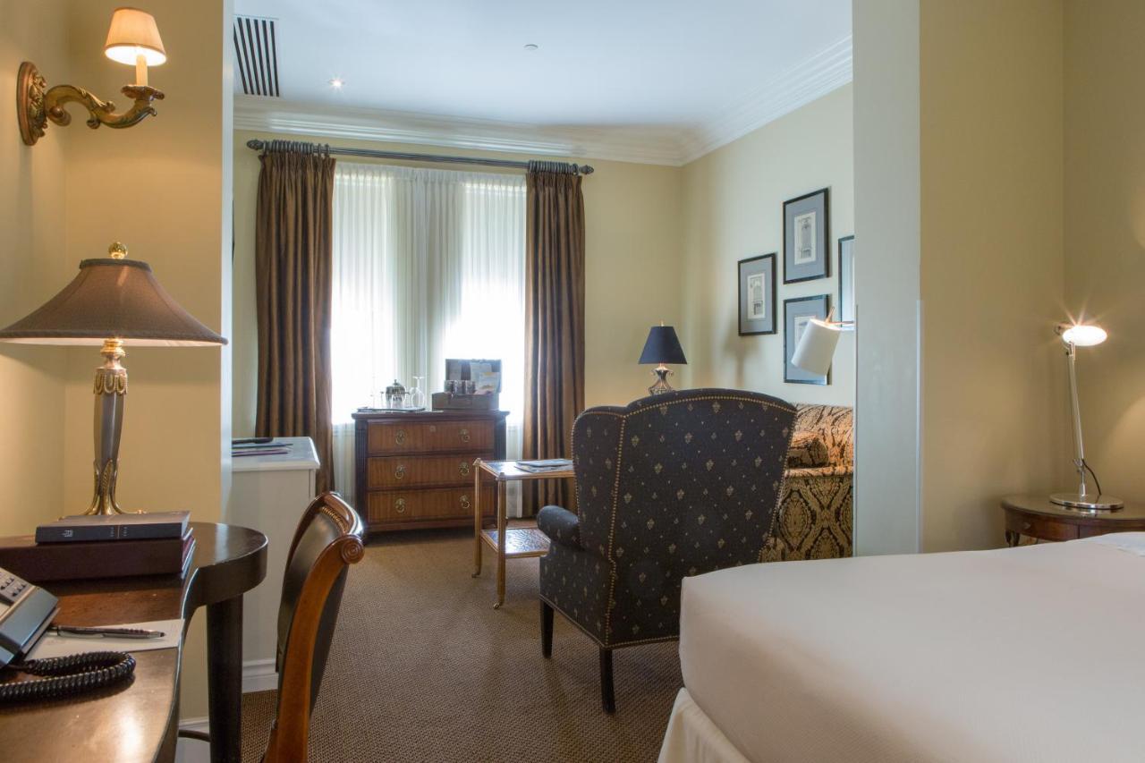 Hotel Le St. James Монреал Екстериор снимка