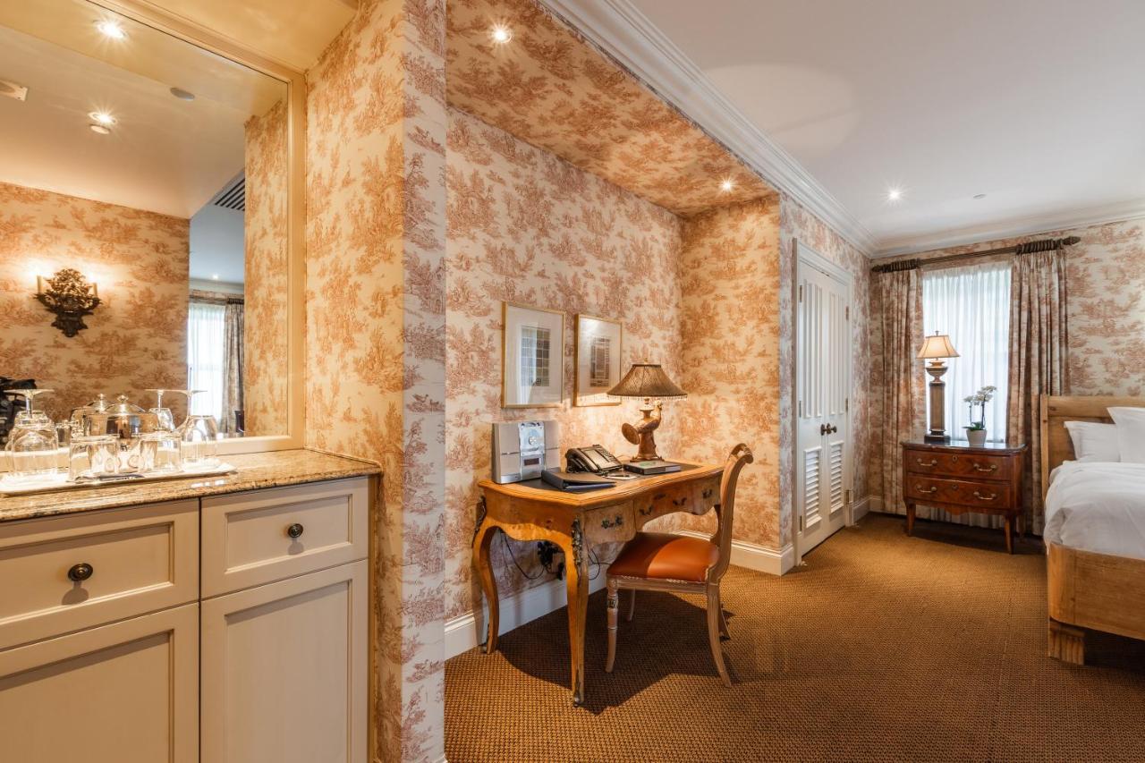 Hotel Le St. James Монреал Екстериор снимка