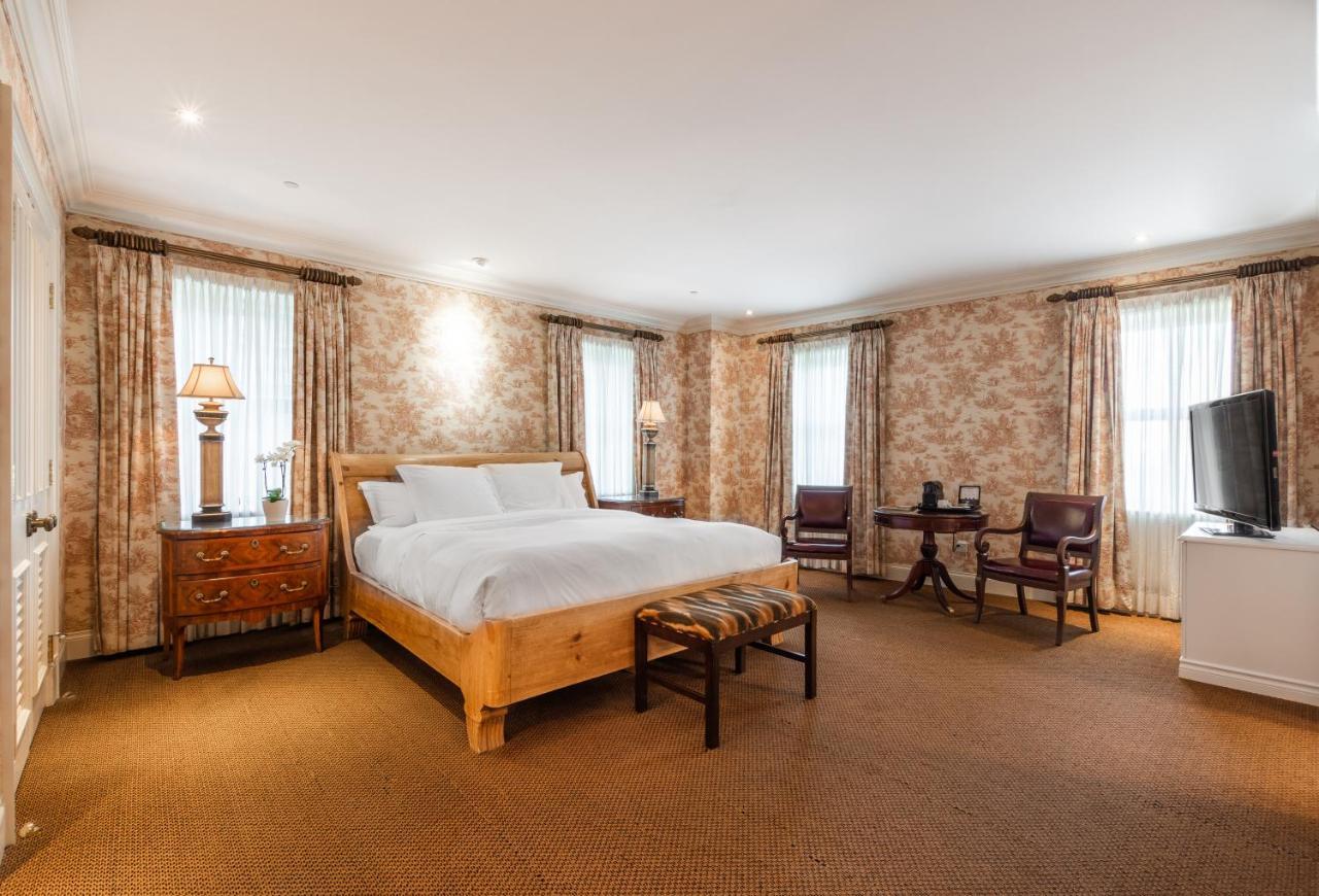 Hotel Le St. James Монреал Екстериор снимка
